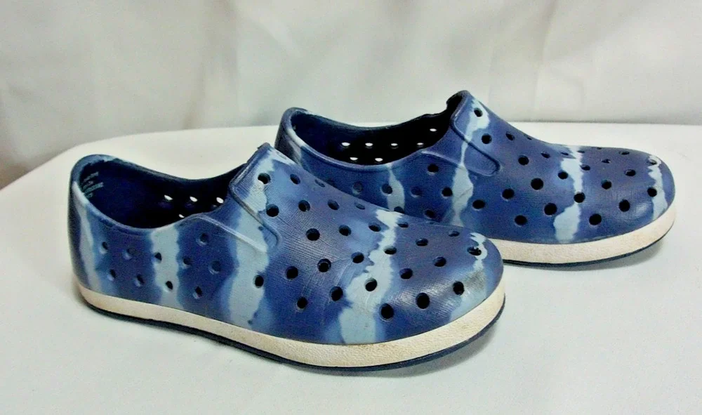 Unisex Cat & Jack Kids Blue Tie-Dye Water Shoes Toddler Size 10